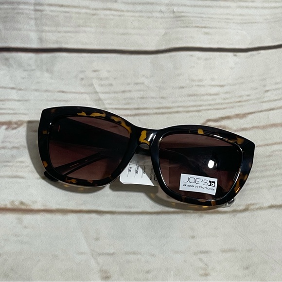 Joe's Jeans Accessories - Joe’s Jeans • Sunglasses • Maximum UV Protection • Tortoise • NWT • $78